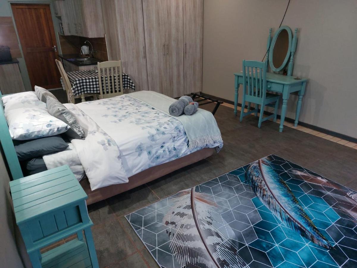 Wisteria Lane Guesthouse Postmasburg Eksteriør billede